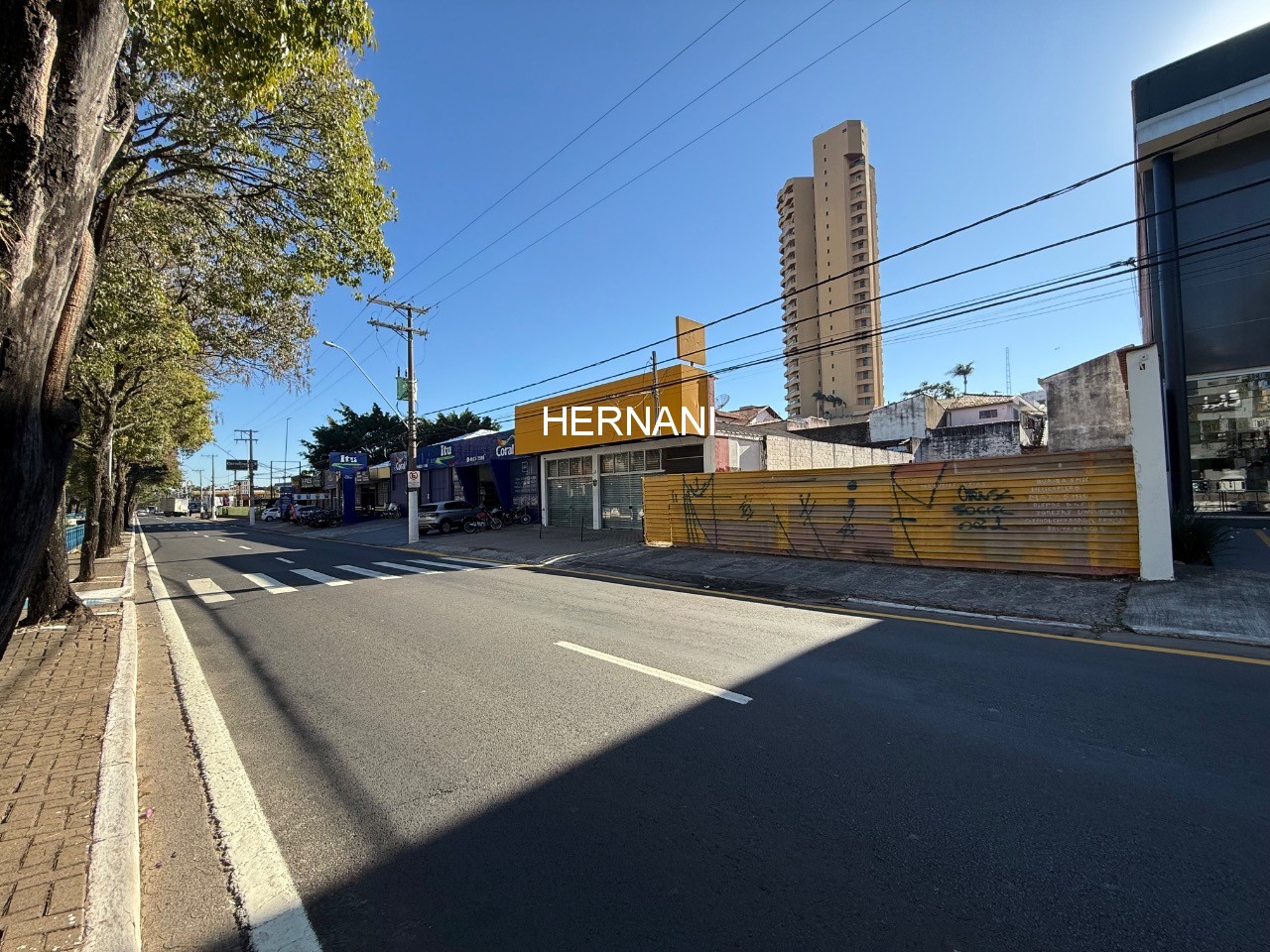 Loteamento e Condomínio, 330 m² - Foto 1
