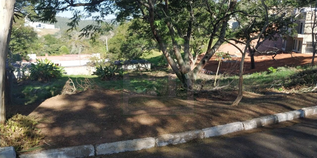 Terreno à venda, 1500m² - Foto 8