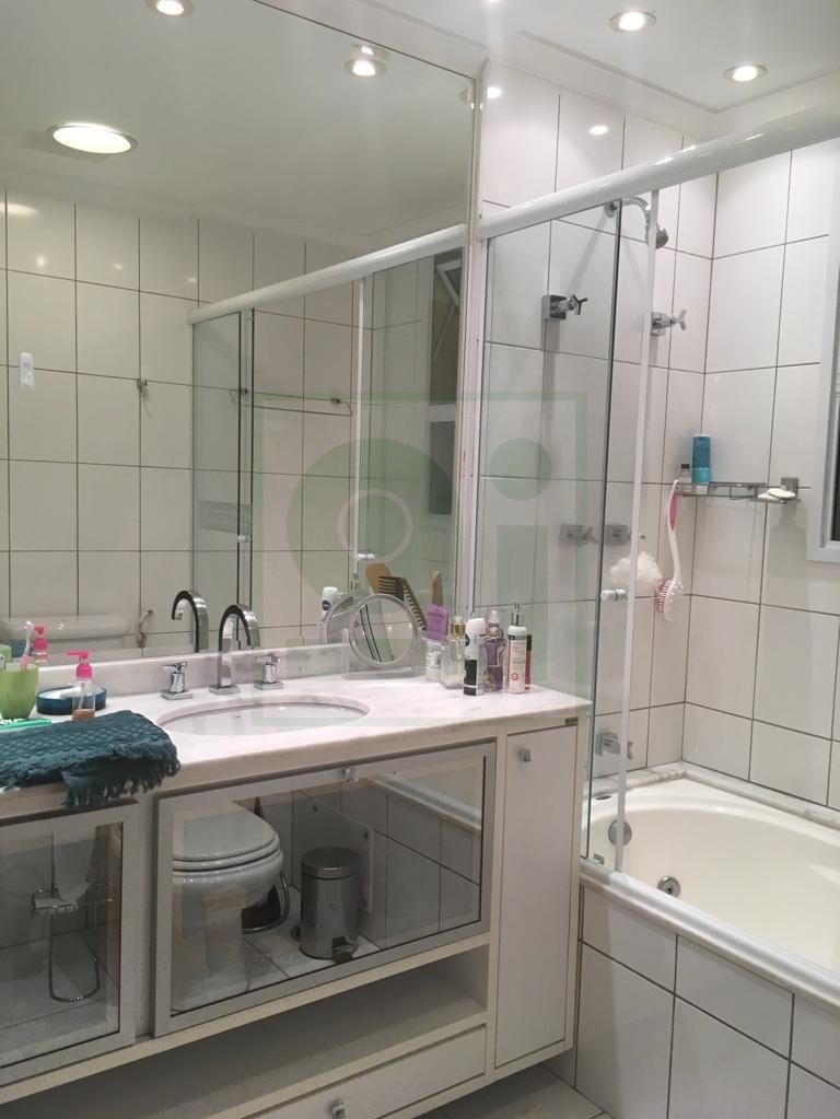 Apartamento à venda com 3 quartos, 155m² - Foto 10