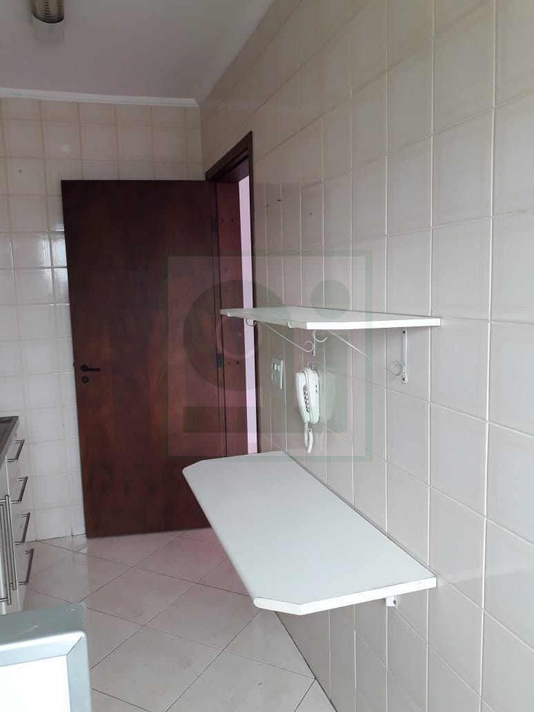 Apartamento à venda com 2 quartos, 58m² - Foto 4