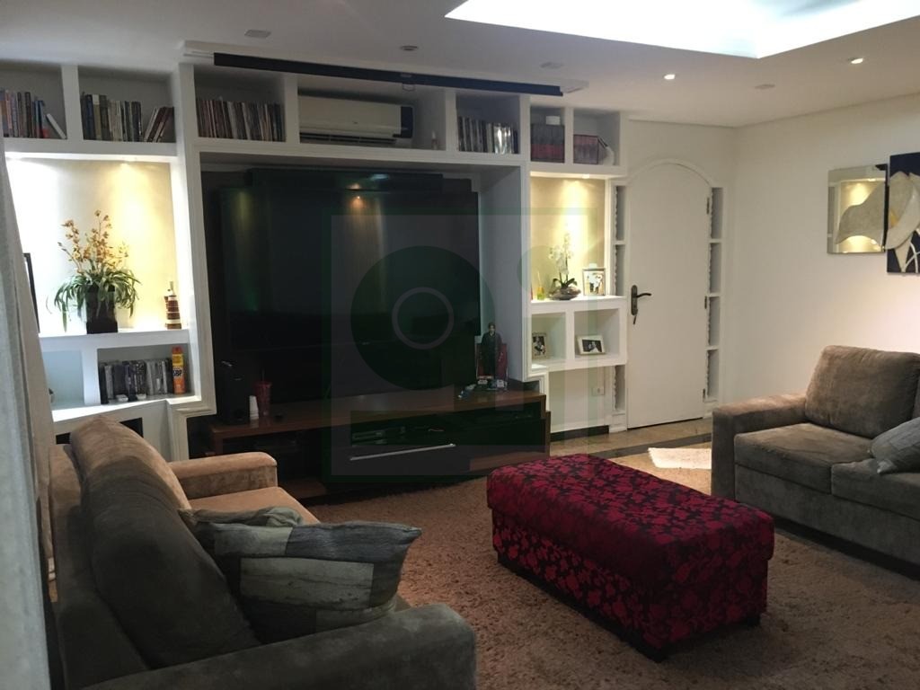 Casa à venda com 4 quartos, 326m² - Foto 1