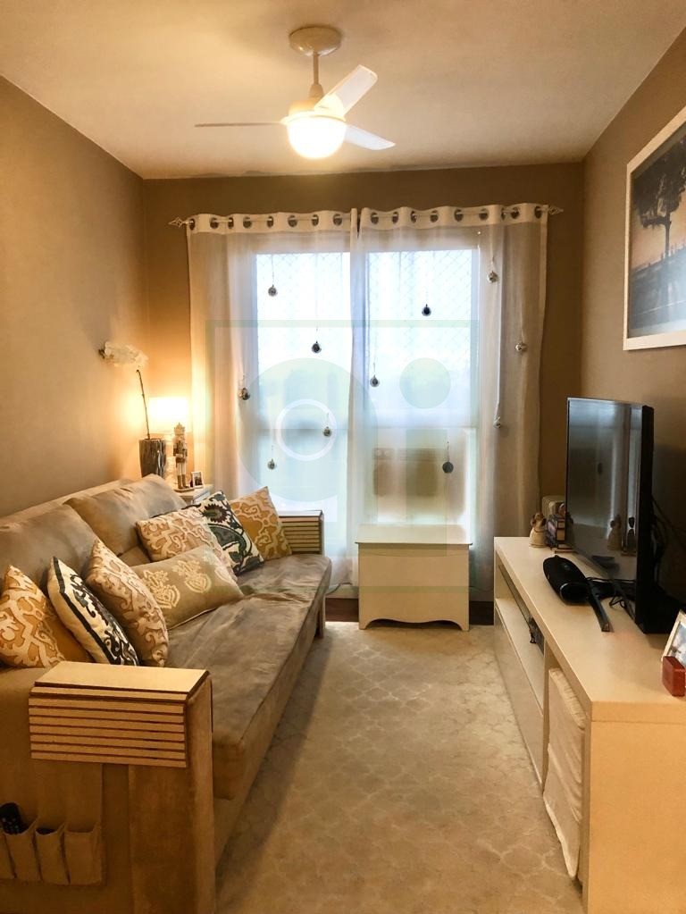 Apartamento à venda com 2 quartos, 56m² - Foto 4