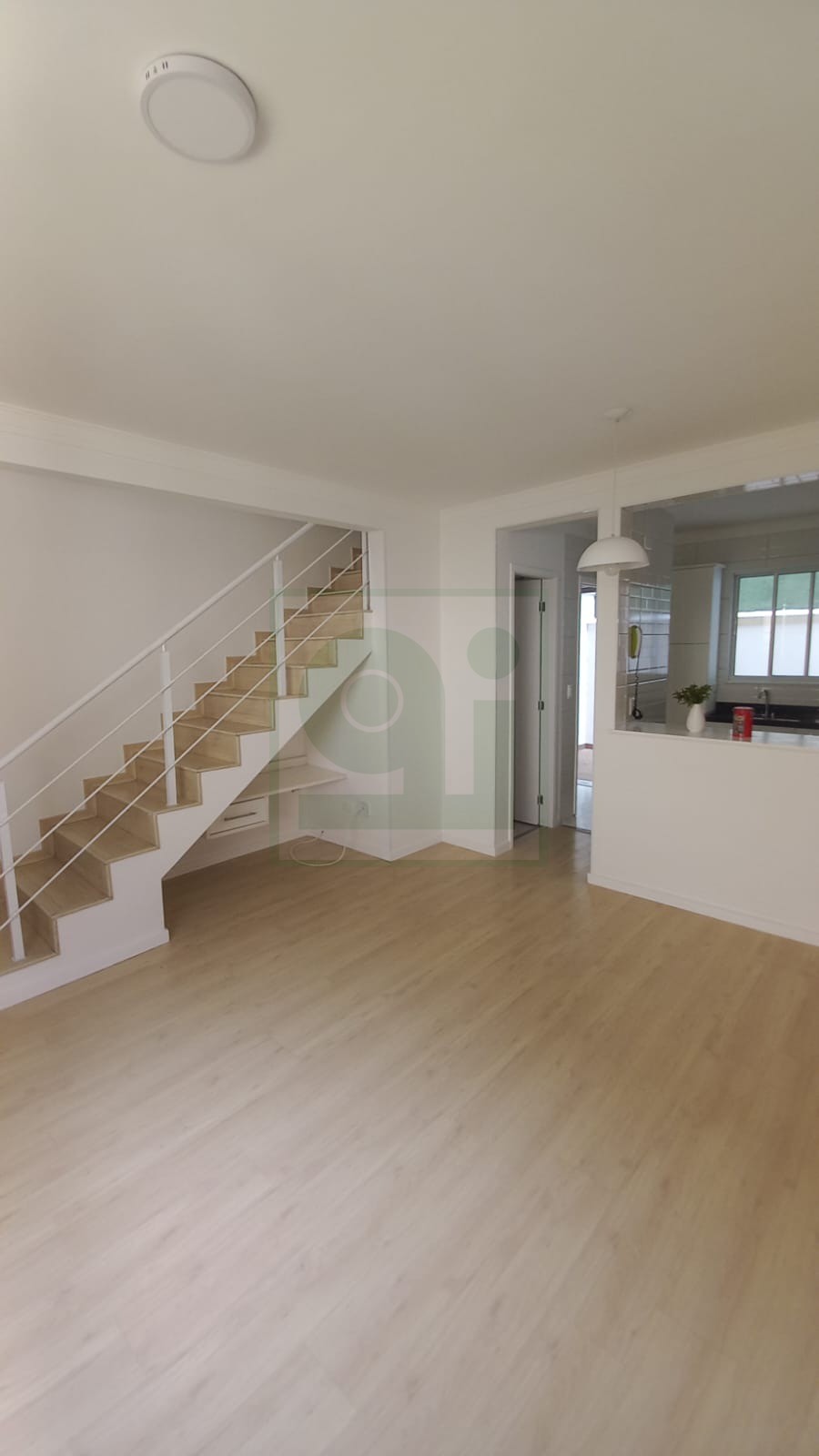 Casa à venda com 2 quartos, 82m² - Foto 3