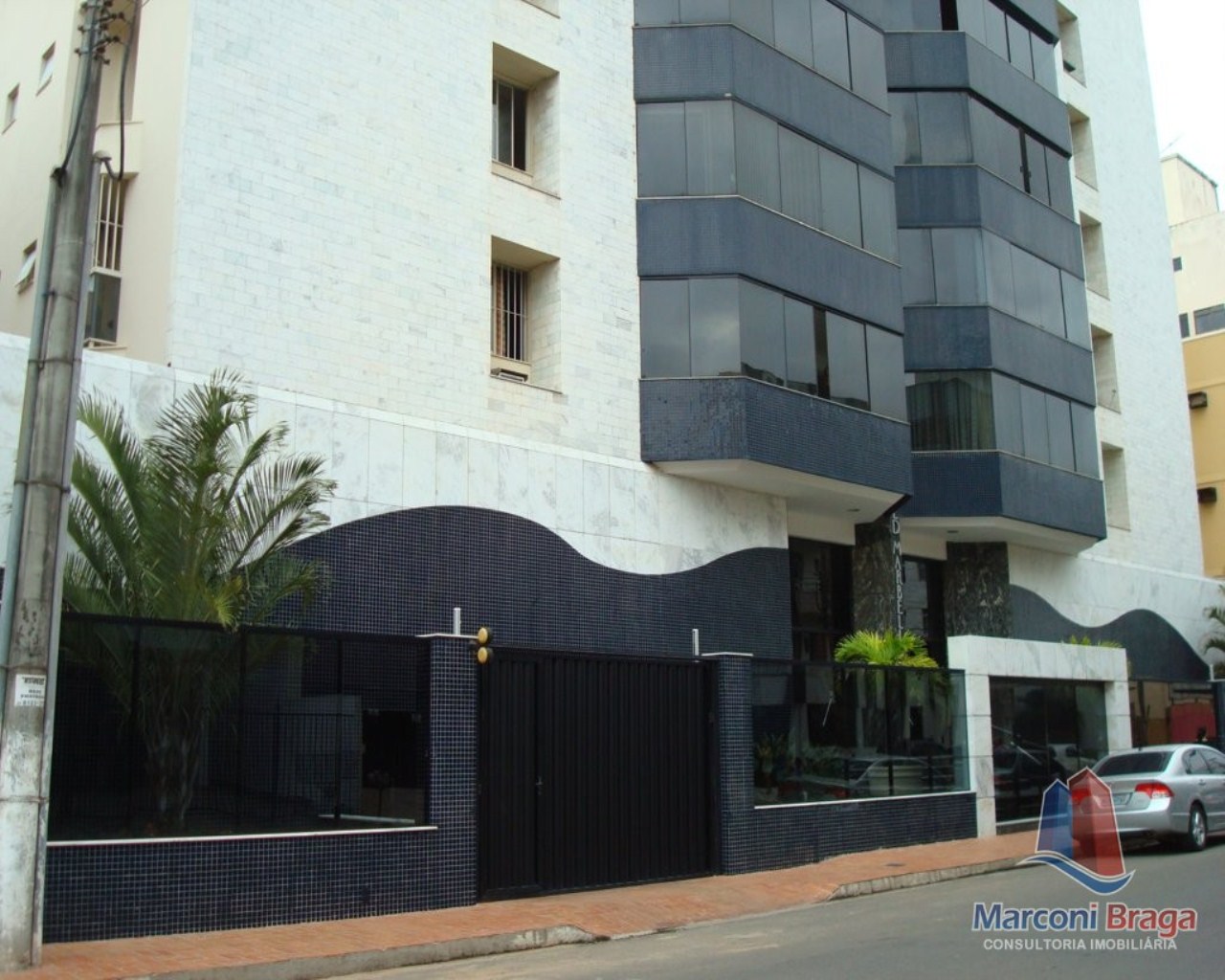 Cobertura à venda com 5 quartos, 390m² - Foto 2