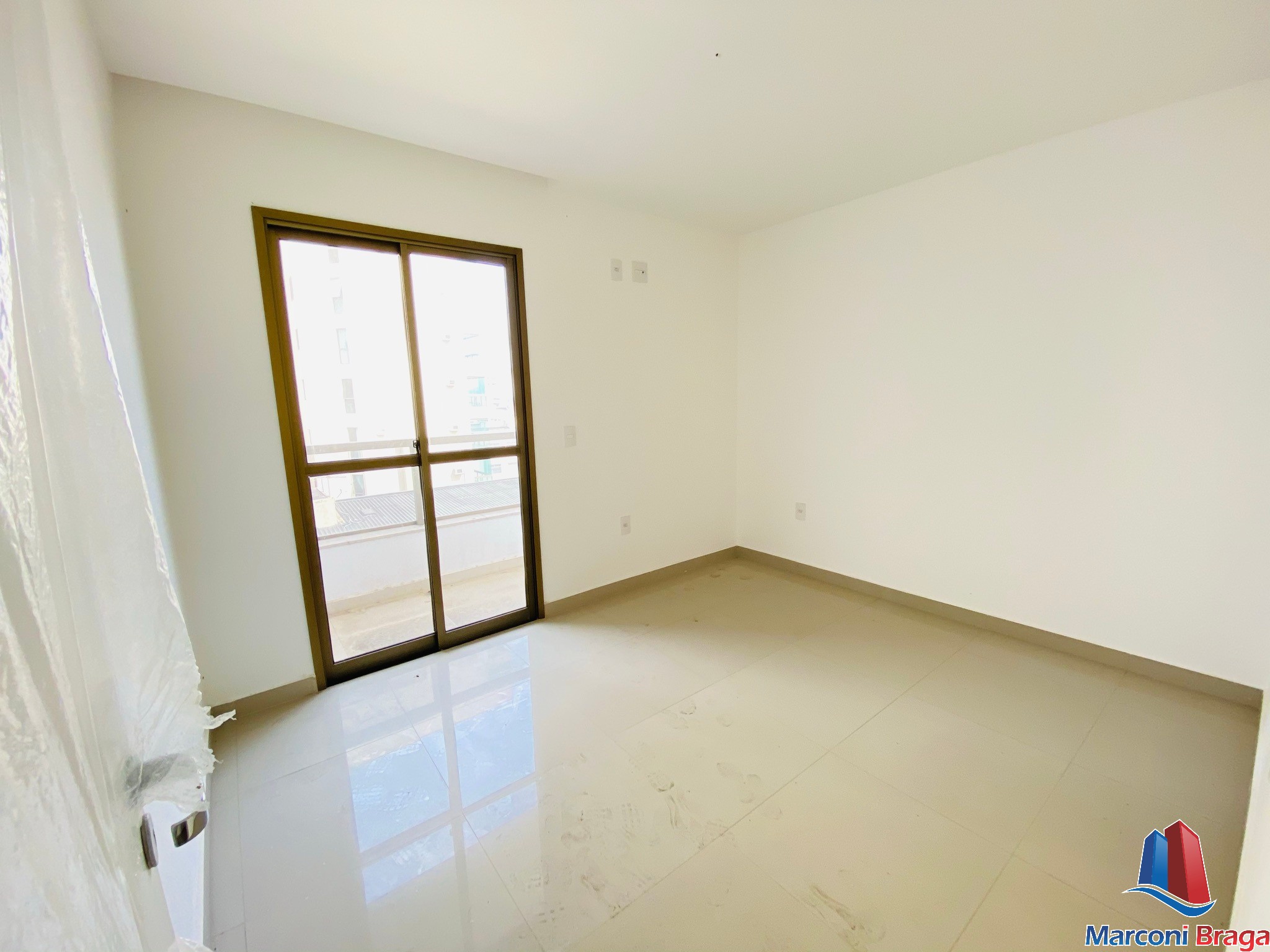 Apartamento à venda com 4 quartos, 148m² - Foto 5