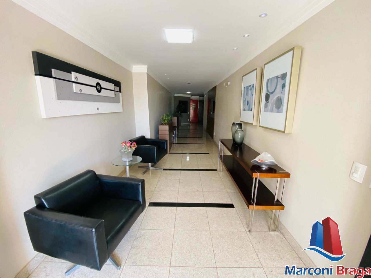 Apartamento à venda com 3 quartos, 100m² - Foto 2