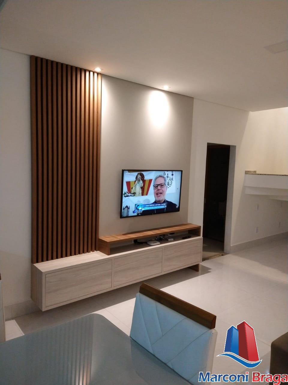 Casa à venda com 3 quartos, 200m² - Foto 12