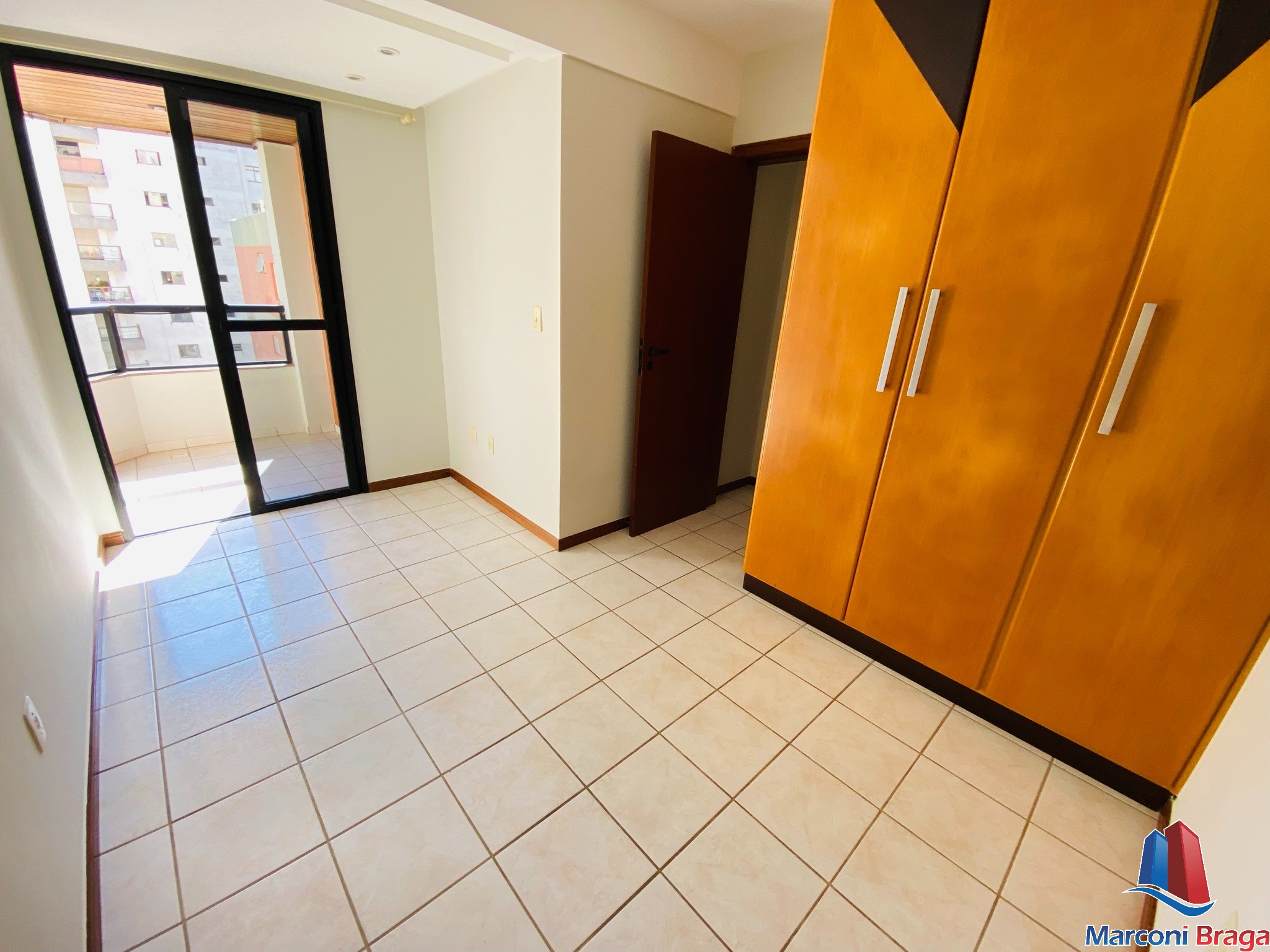 Apartamento à venda com 3 quartos, 90m² - Foto 12