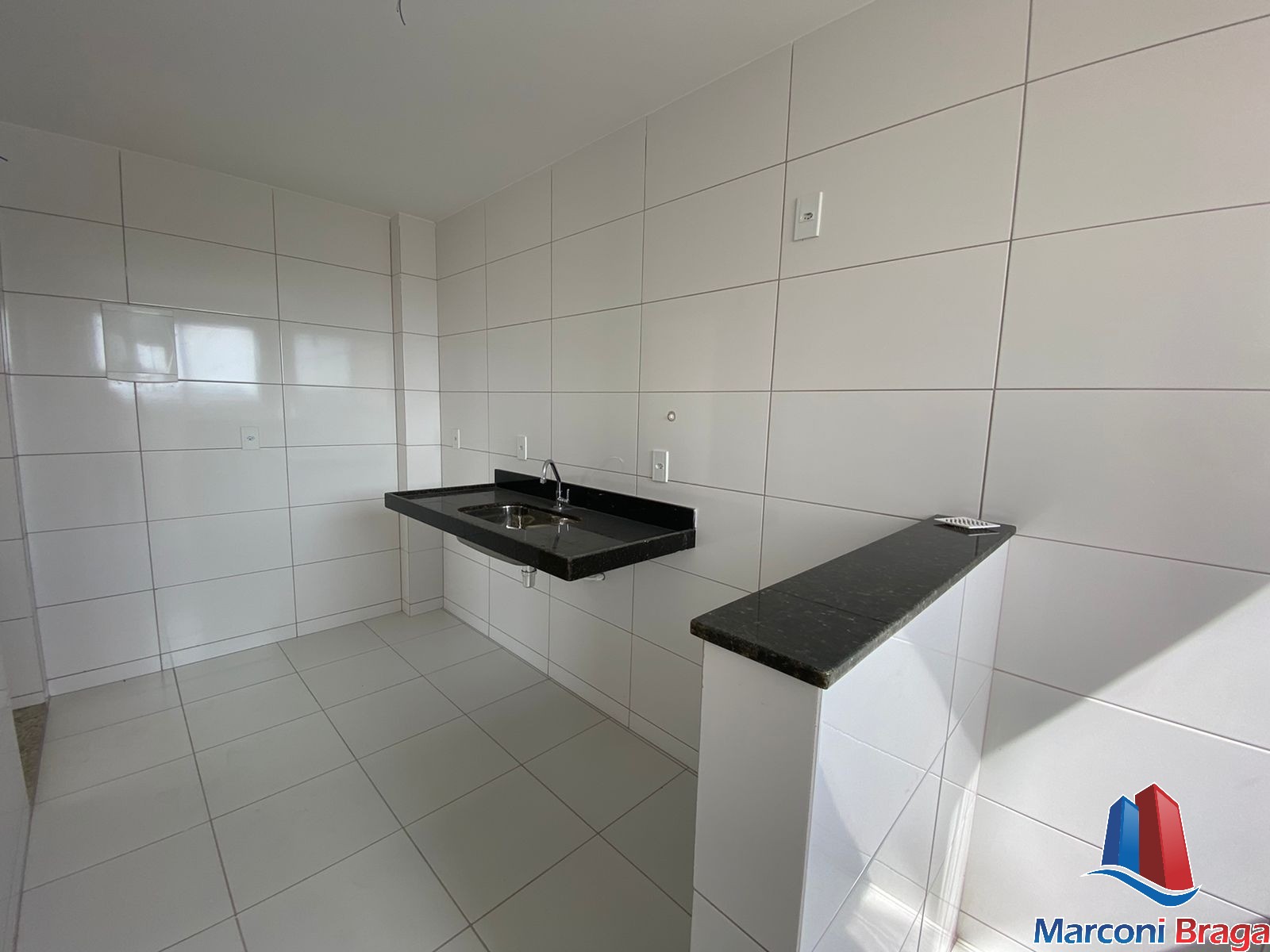 Apartamento à venda com 2 quartos, 66m² - Foto 3