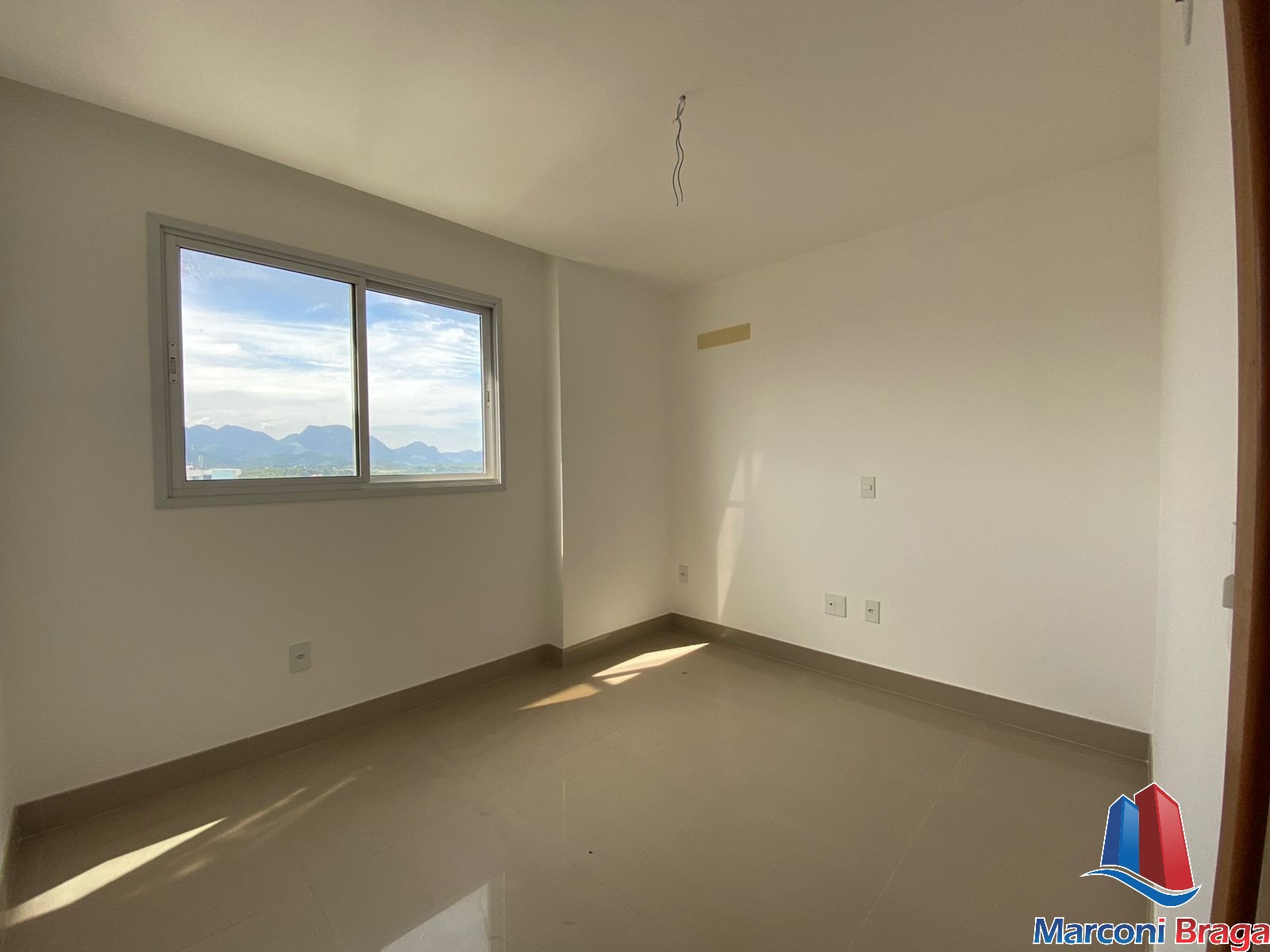 Apartamento à venda com 2 quartos, 66m² - Foto 5