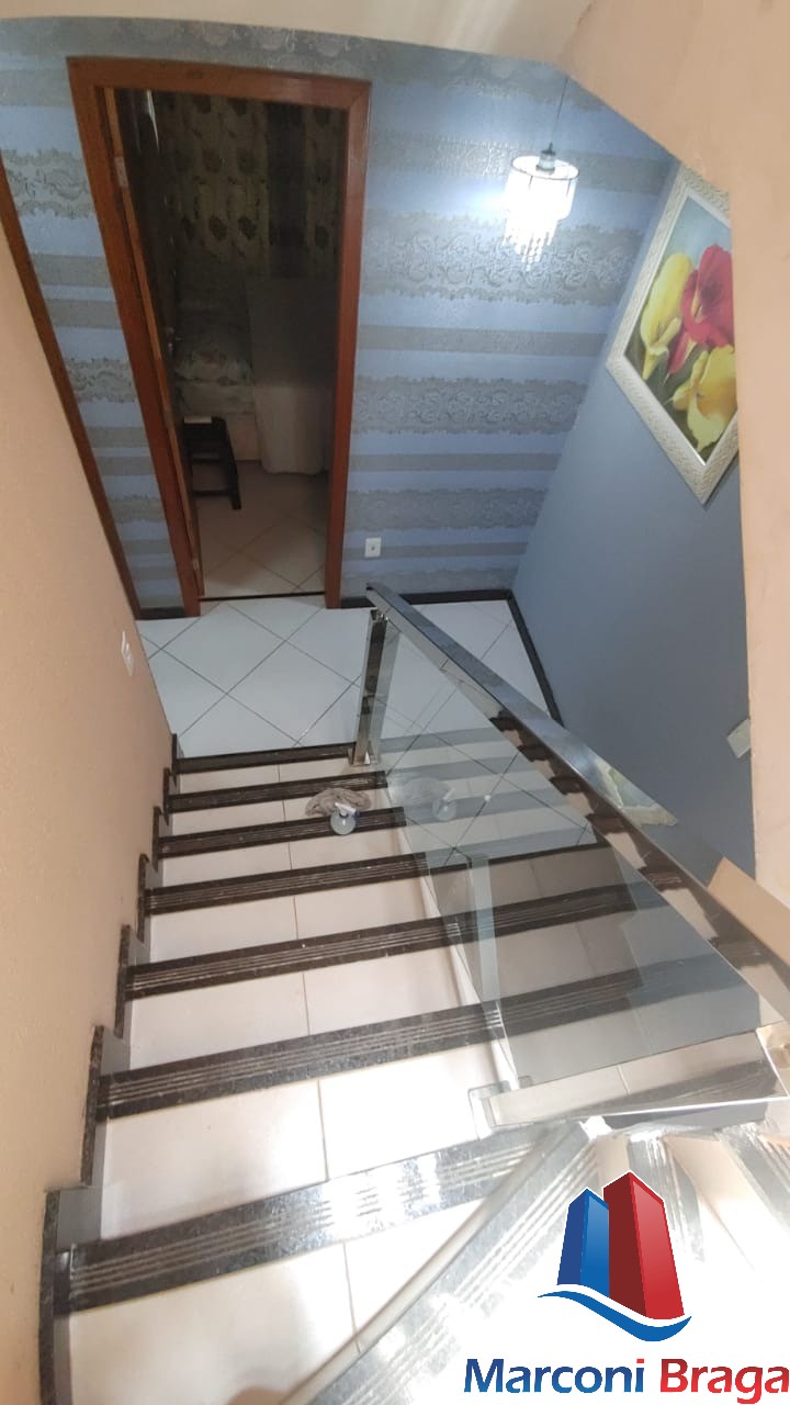 Casa à venda com 4 quartos, 200m² - Foto 11