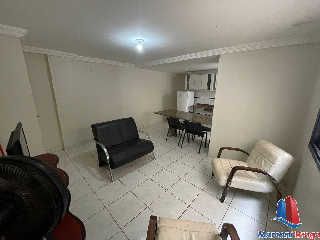 Apartamento à venda com 2 quartos, 70m² - Foto 2