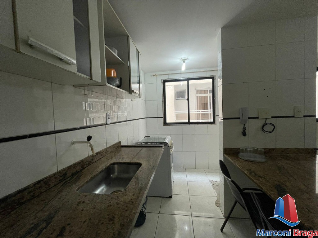 Apartamento à venda com 2 quartos, 70m² - Foto 4