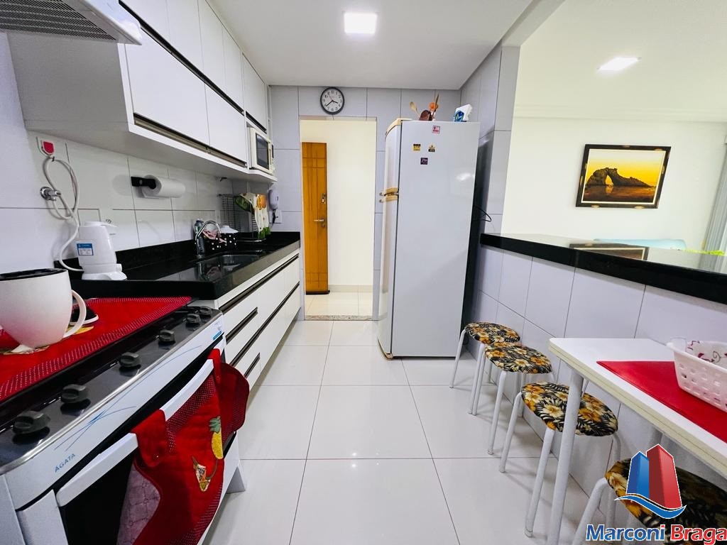 Apartamento à venda com 2 quartos, 70m² - Foto 7