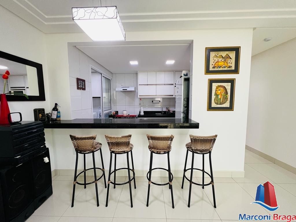 Apartamento à venda com 2 quartos, 70m² - Foto 5