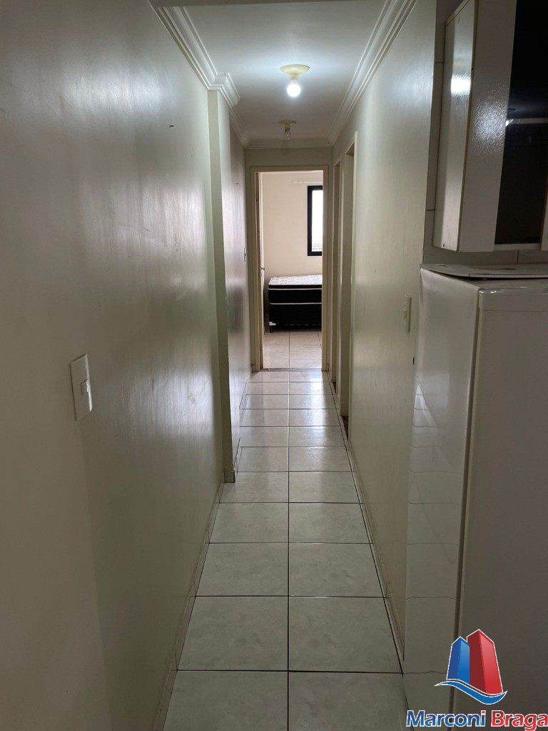 Apartamento à venda com 2 quartos, 70m² - Foto 9