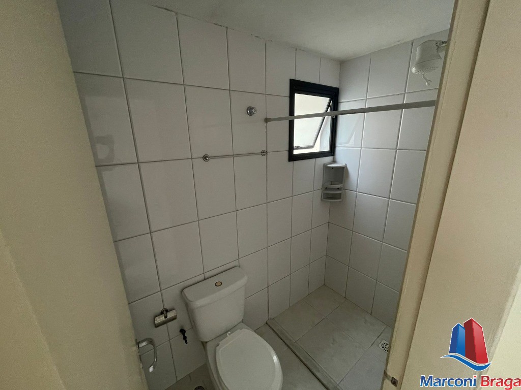 Apartamento à venda com 2 quartos, 70m² - Foto 11