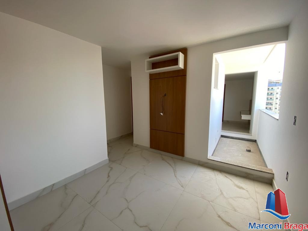 Apartamento à venda com 2 quartos, 66m² - Foto 1