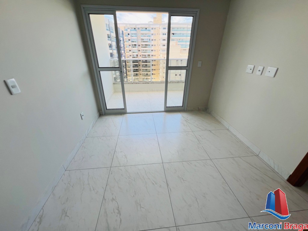 Apartamento à venda com 2 quartos, 70m² - Foto 15