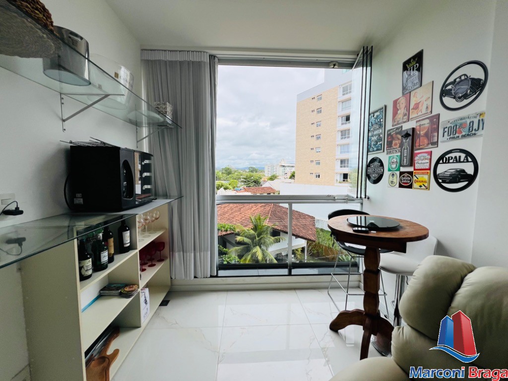 Apartamento à venda com 2 quartos, 67m² - Foto 5