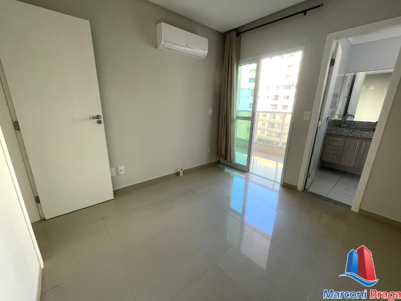 Apartamento à venda com 2 quartos, 80m² - Foto 13