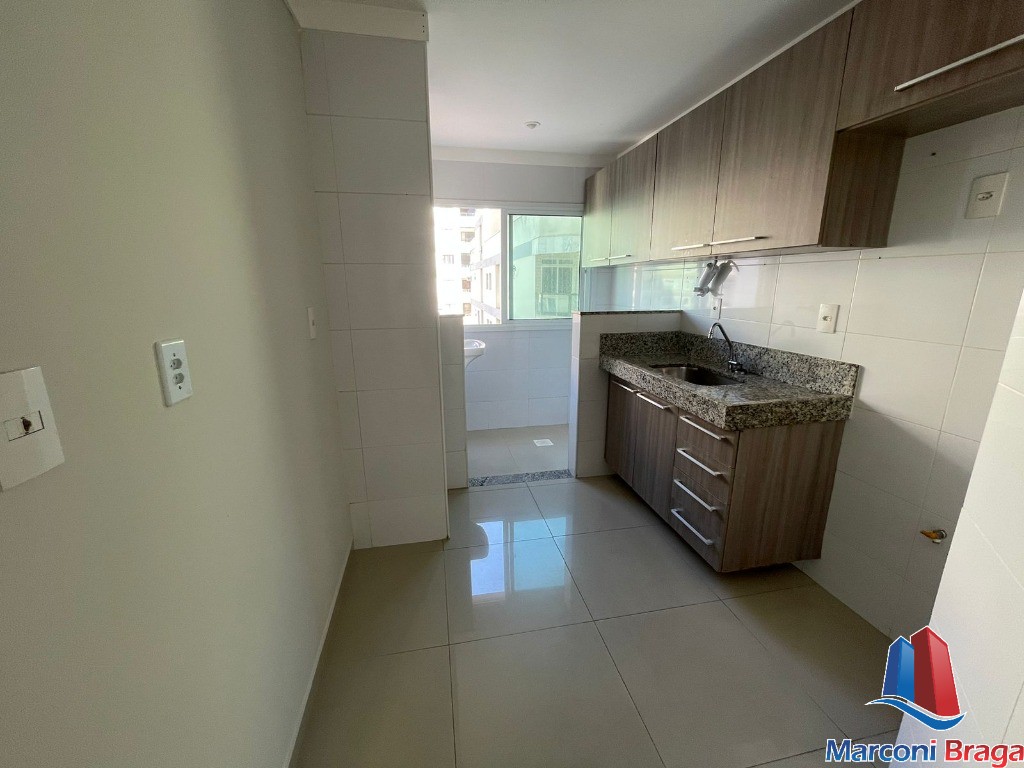 Apartamento à venda com 2 quartos, 80m² - Foto 8