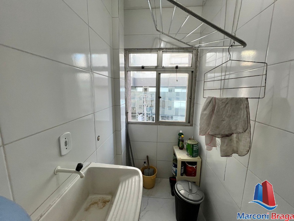 Apartamento à venda com 2 quartos, 75m² - Foto 10