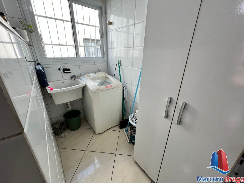 Apartamento à venda com 2 quartos, 80m² - Foto 7