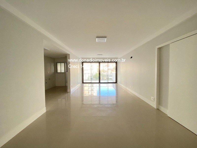 Apartamento à venda com 3 quartos, 139m² - Foto 6