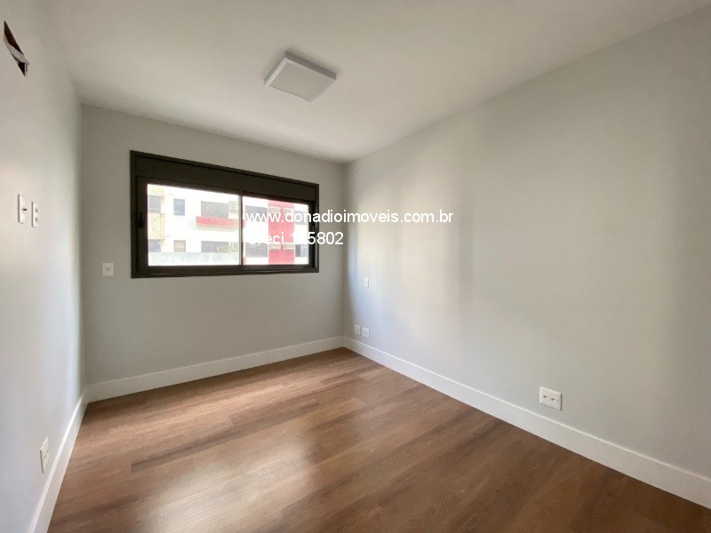 Apartamento à venda com 3 quartos, 139m² - Foto 10