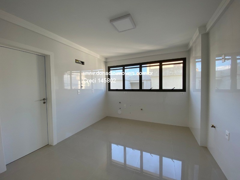 Apartamento à venda com 3 quartos, 249m² - Foto 6