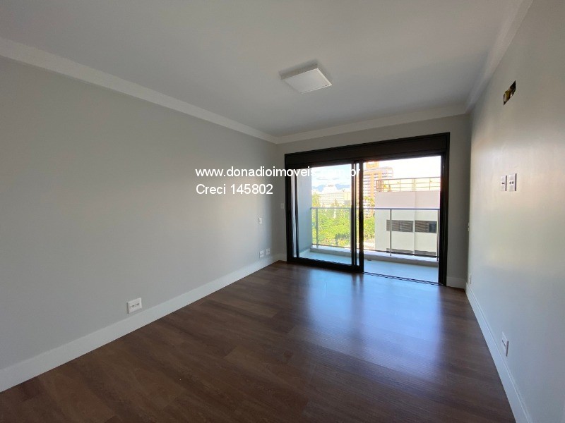 Apartamento à venda com 3 quartos, 249m² - Foto 12