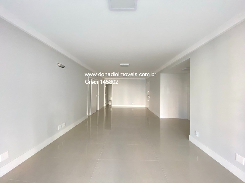 Apartamento à venda com 3 quartos, 139m² - Foto 8