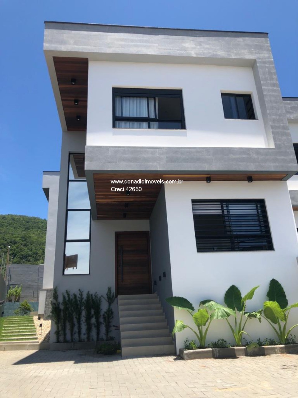 Casa à venda com 4 quartos, 270m² - Foto 4