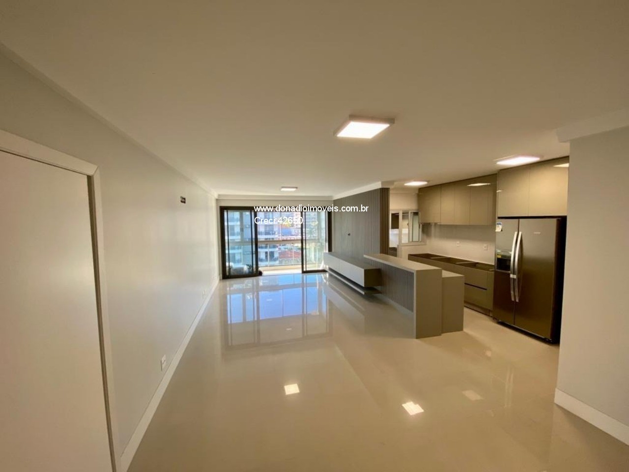 Apartamento à venda com 3 quartos, 136m² - Foto 9