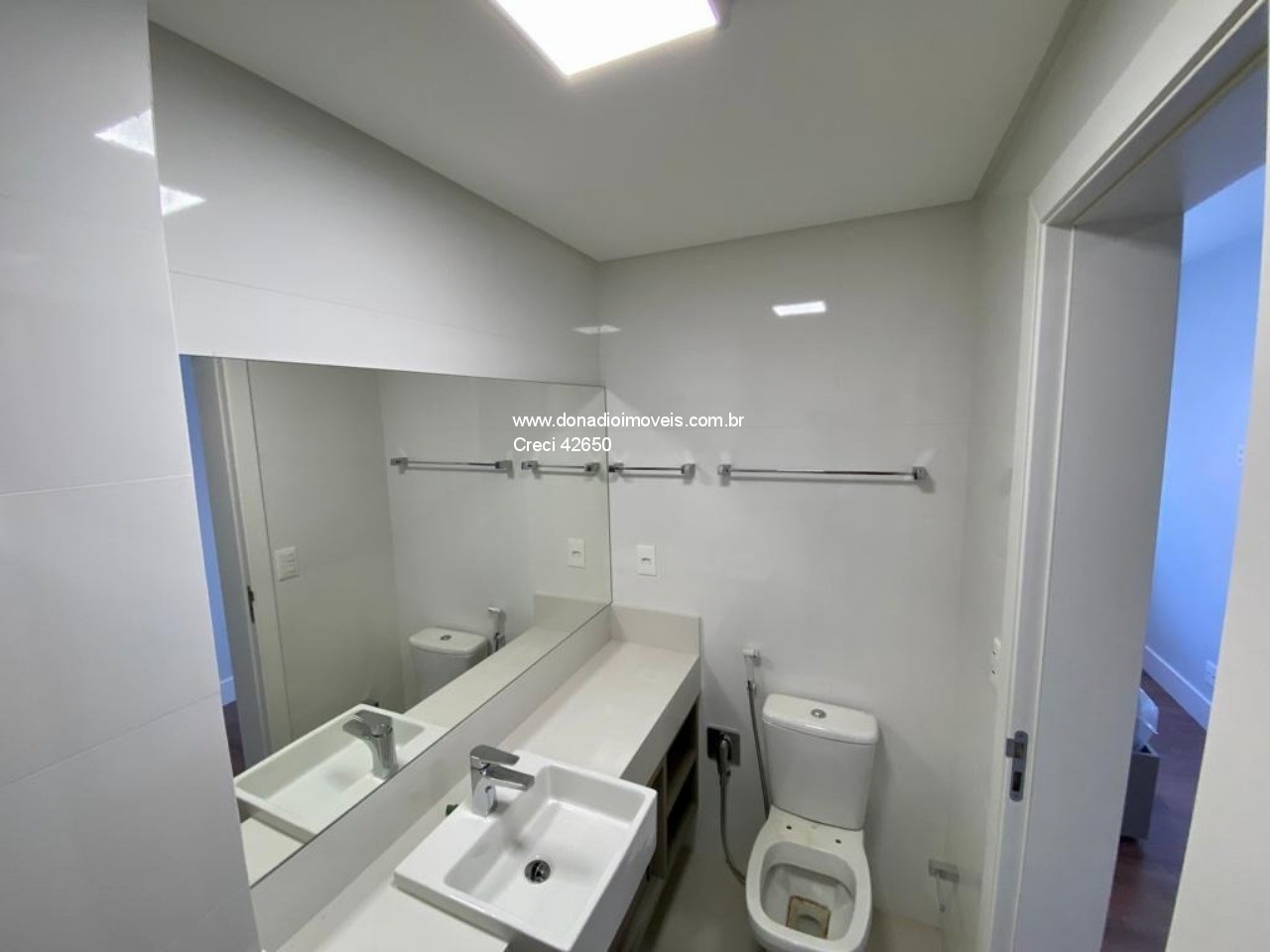 Apartamento à venda com 3 quartos, 136m² - Foto 23