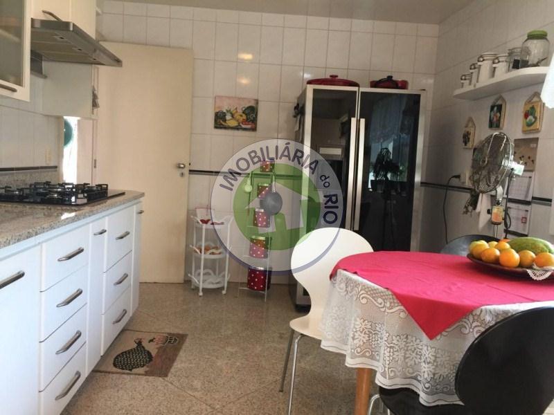 Casa à venda com 4 quartos, 390m² - Foto 48