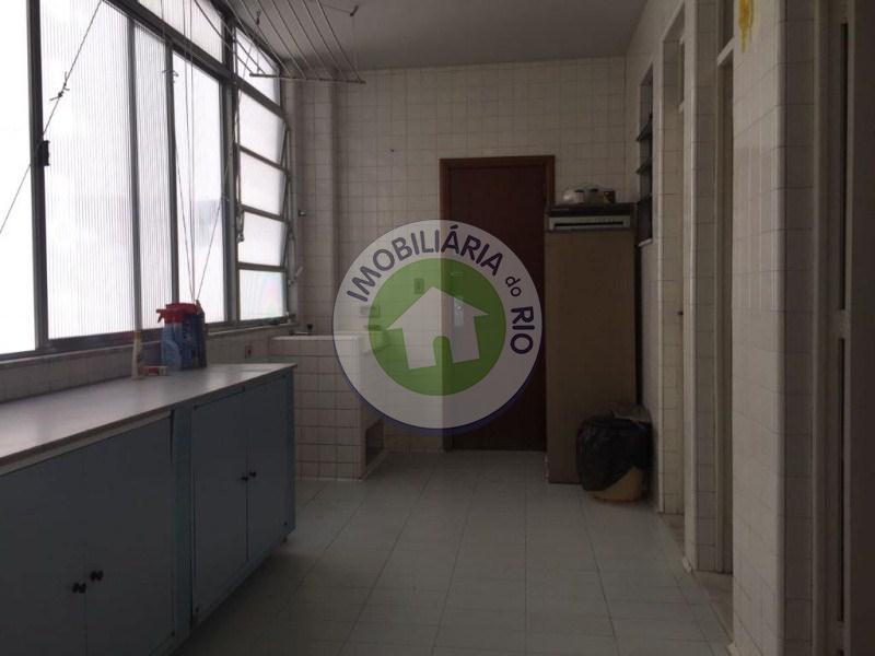 Apartamento à venda com 4 quartos, 251m² - Foto 21