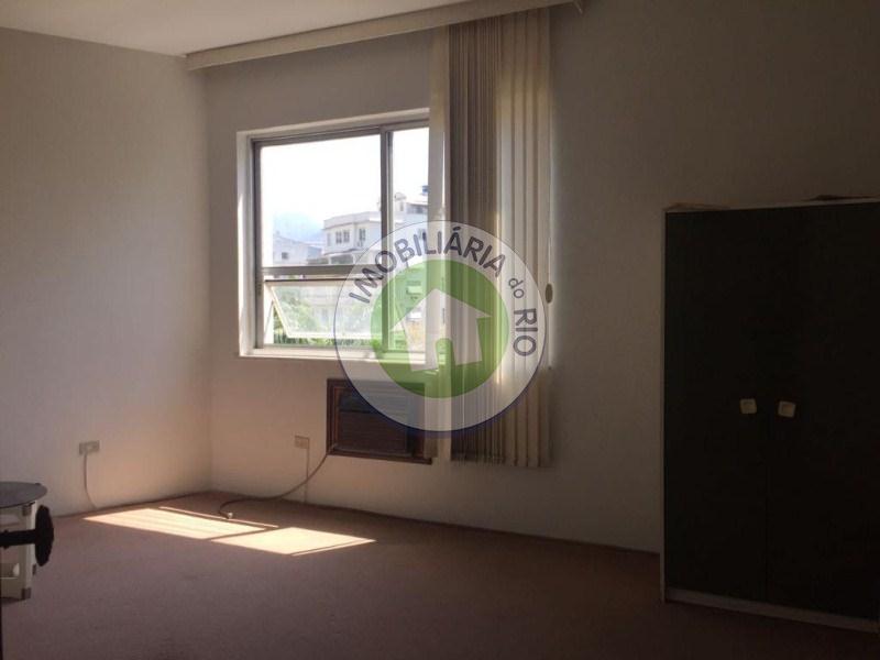 Apartamento à venda com 4 quartos, 251m² - Foto 30