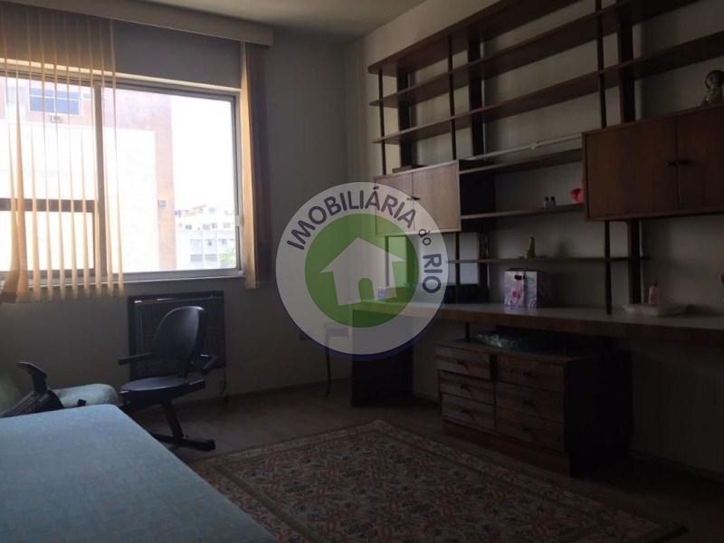 Apartamento à venda com 4 quartos, 251m² - Foto 37