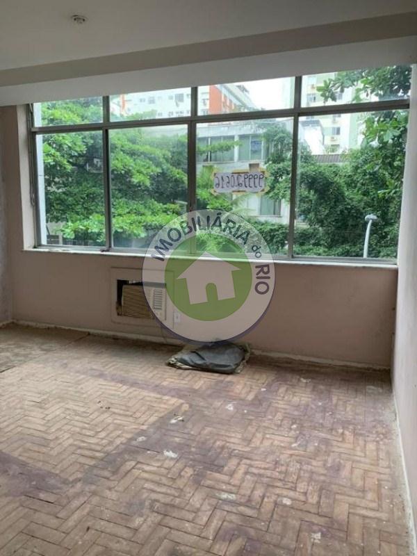 Apartamento à venda com 3 quartos, 170m² - Foto 4