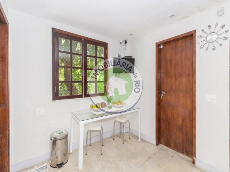 Casa à venda com 4 quartos, 400m² - Foto 42