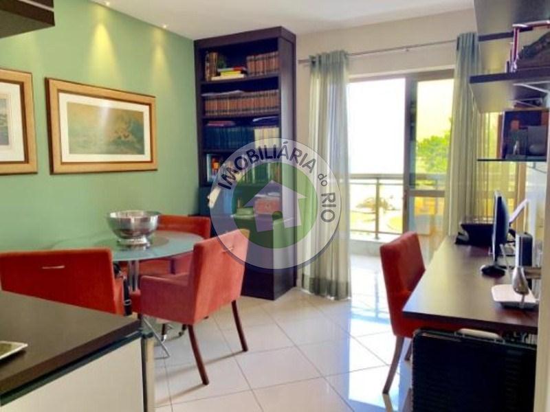 Apartamento à venda com 4 quartos, 227m² - Foto 8