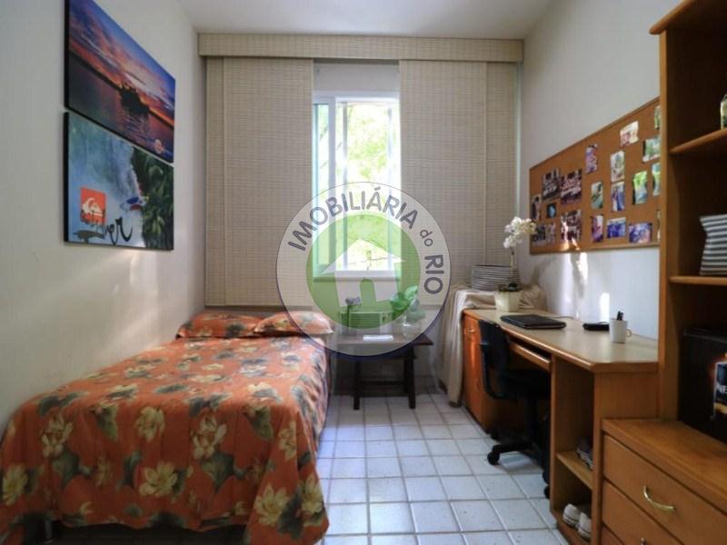 Apartamento à venda com 4 quartos, 156m² - Foto 13