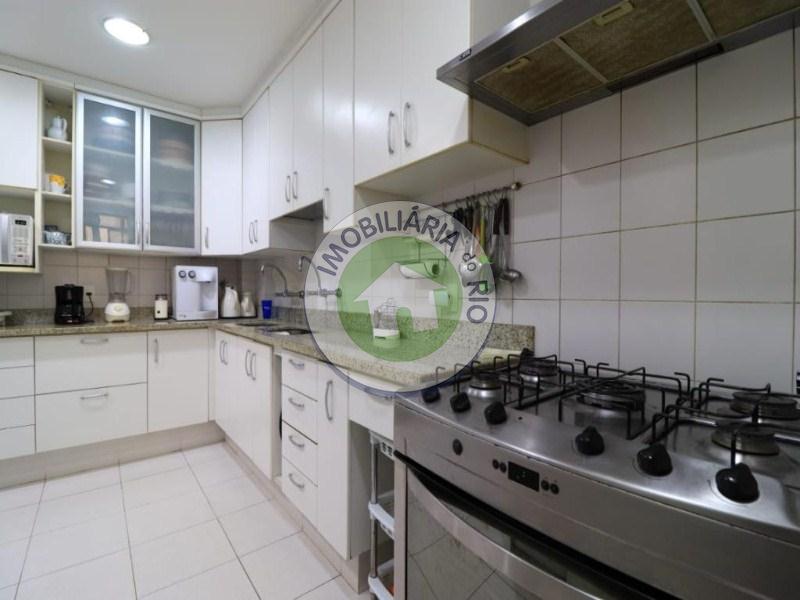 Apartamento à venda com 4 quartos, 156m² - Foto 24