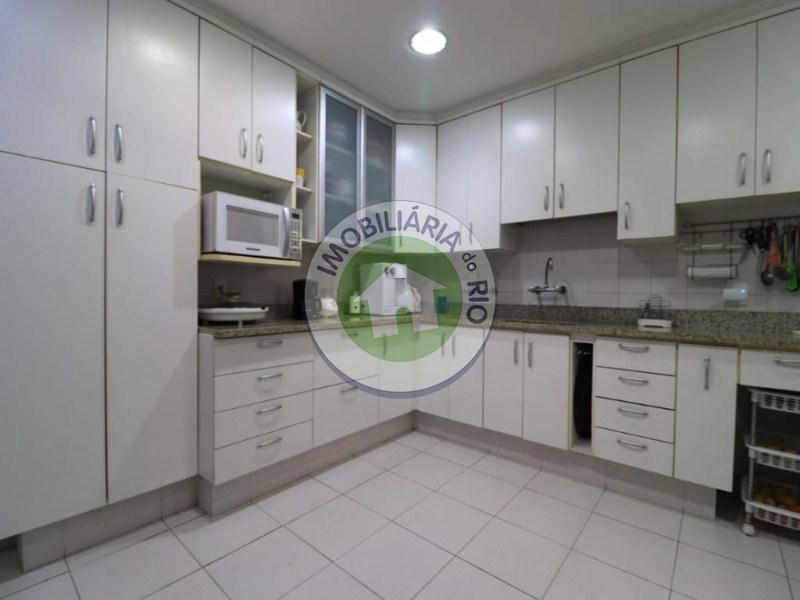 Apartamento à venda com 4 quartos, 156m² - Foto 27