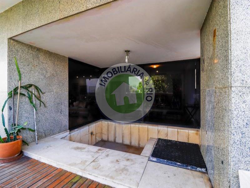 Apartamento à venda com 4 quartos, 454m² - Foto 2