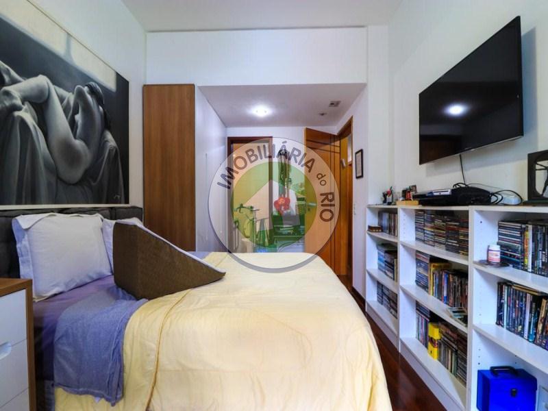 Apartamento à venda com 4 quartos, 250m² - Foto 20