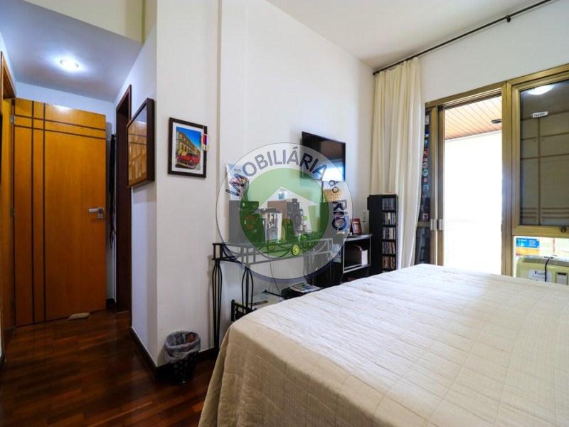 Apartamento à venda com 4 quartos, 250m² - Foto 21