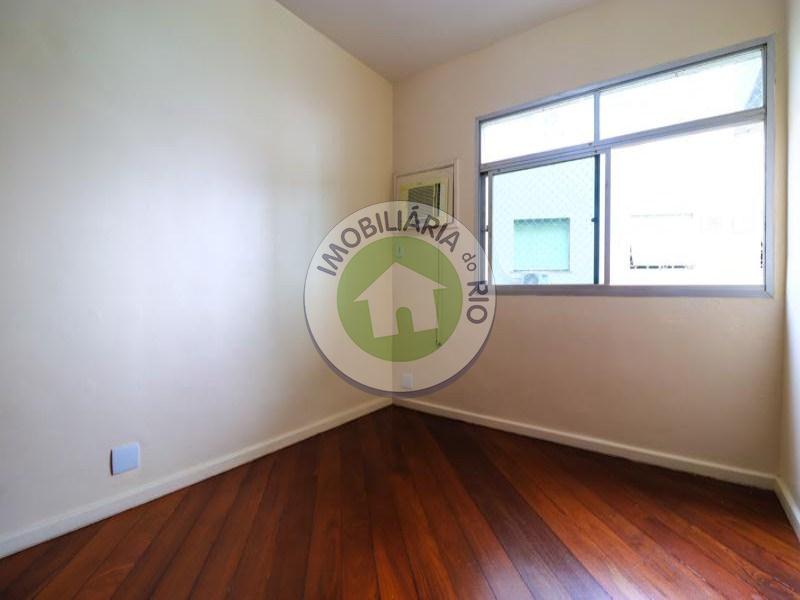 Apartamento à venda com 3 quartos, 125m² - Foto 7